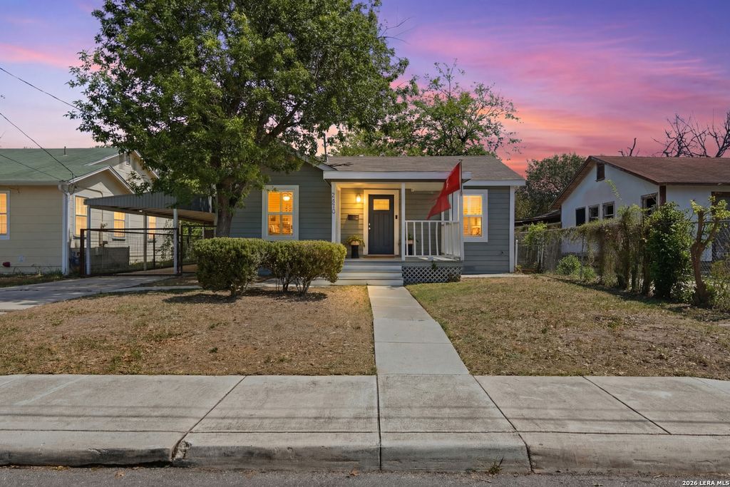 Photo of 2410 Saint Anthony Ave, San Antonio, TX 78210 (MLS # 1953408)