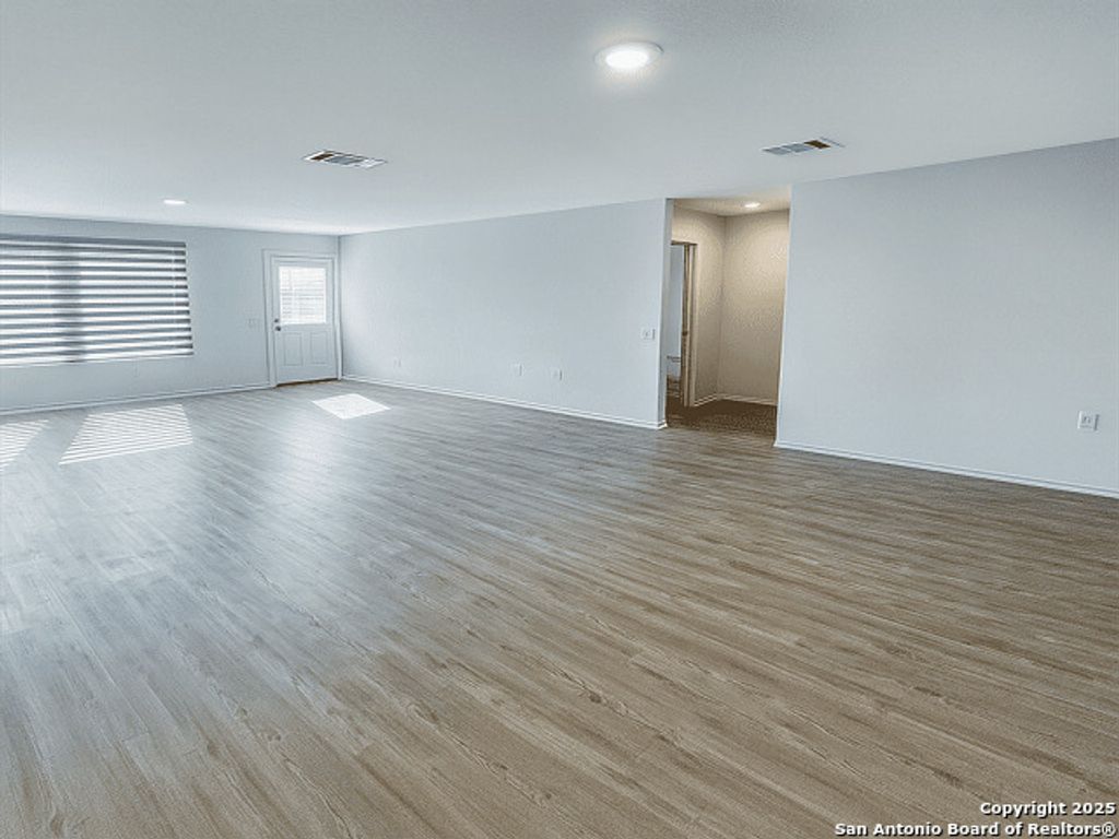 Photo of 514 Primrose Ln, San Antonio, TX 78227 (MLS # 1914429)