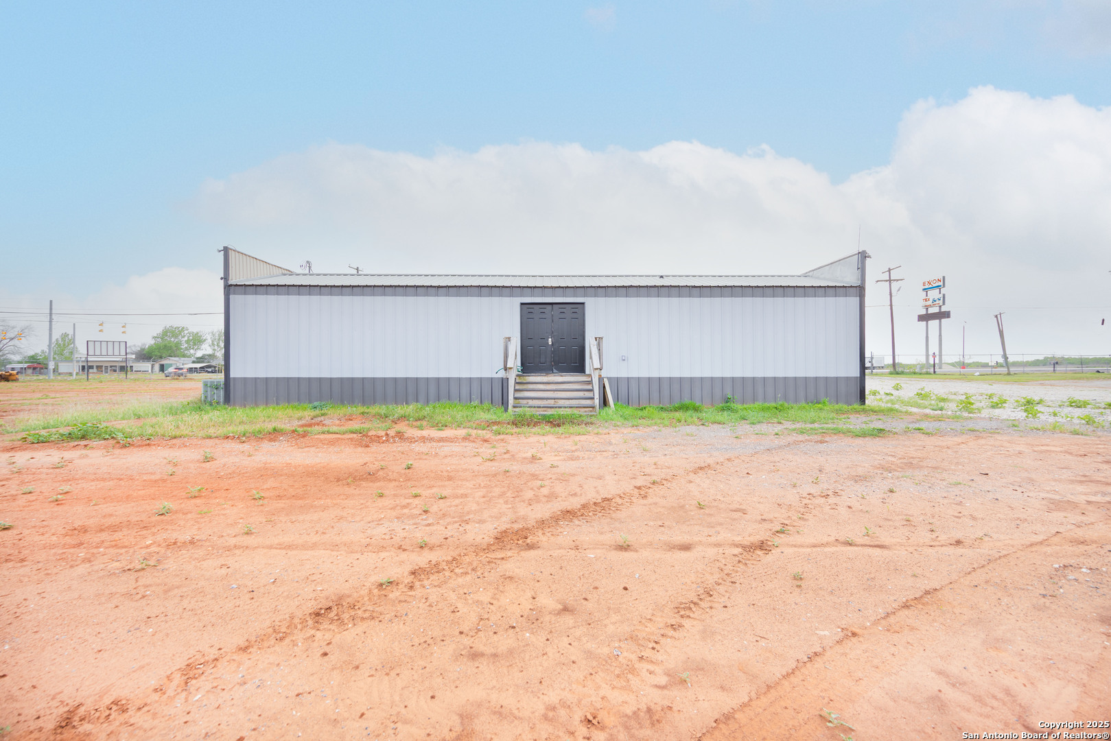 3215 Zanderson
