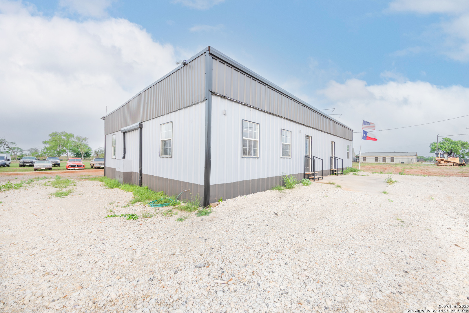 3215 Zanderson