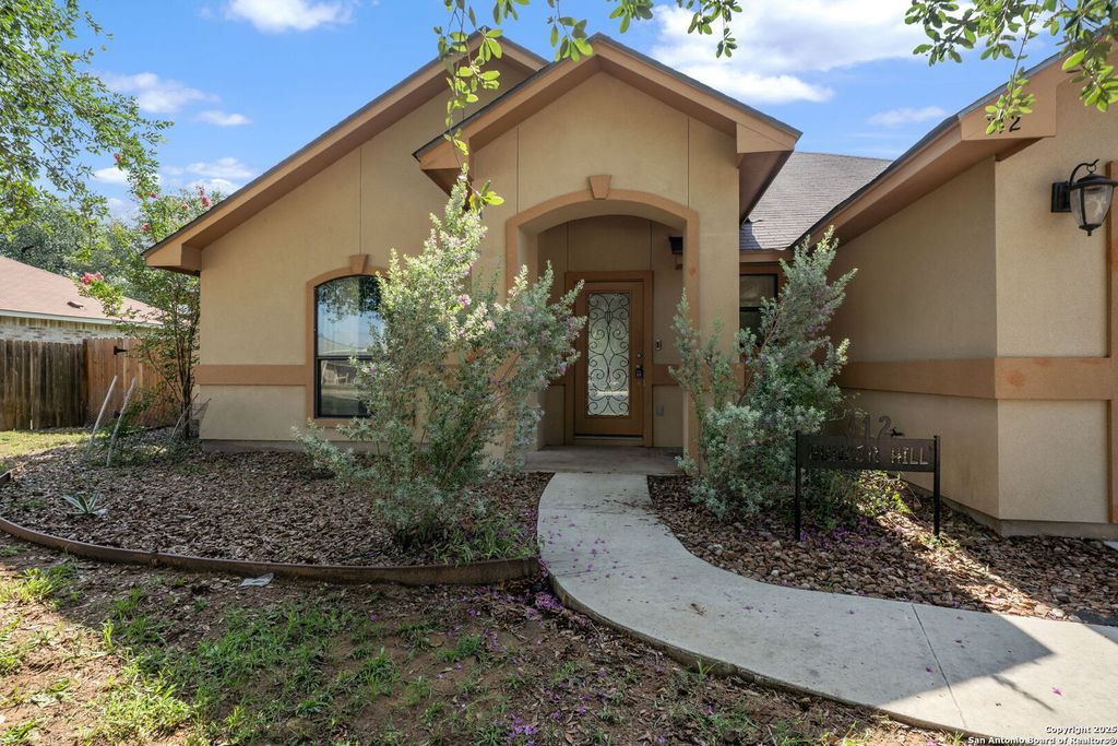 Photo of 312 BUNKER HILL, Pleasanton, TX 78064 (MLS # 1875886)