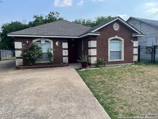 210 MUSKOGEE ST, SAN ANTONIO, TX 78237 - Image ec6fab18d2eac6783eefa0e727d285bf/2377947462