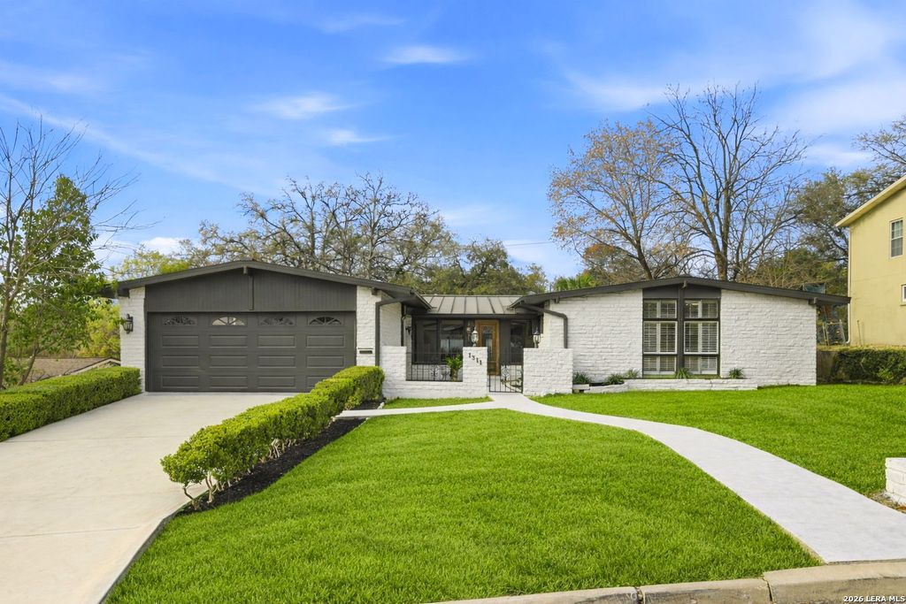 Photo of 1311 Wiltshire, Terrell Hills, TX 78209 (MLS # 1946898)