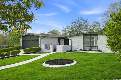 1311 wiltshire Terrell Hills TX 78209