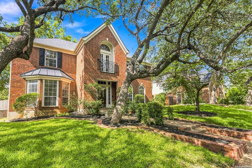 Photo of 22 BENCHWOOD CIR, San Antonio, TX 78248 (MLS # 2008898)
