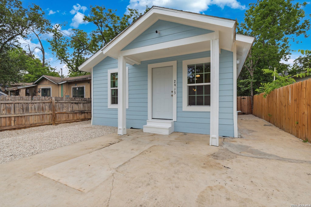 Photo of 2913 Tampico, San Antonio, TX 78207 (MLS # 1964867)
