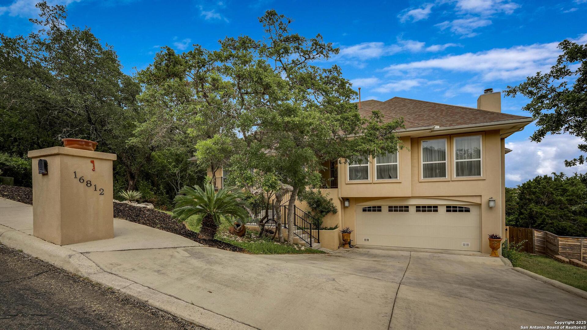 16812 Fox Ridge