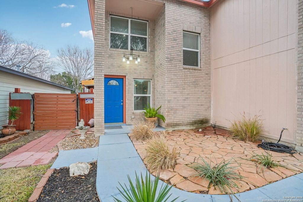 Photo of 7639 Rimhurst, San Antonio, TX 78250 (MLS # 1933849)
