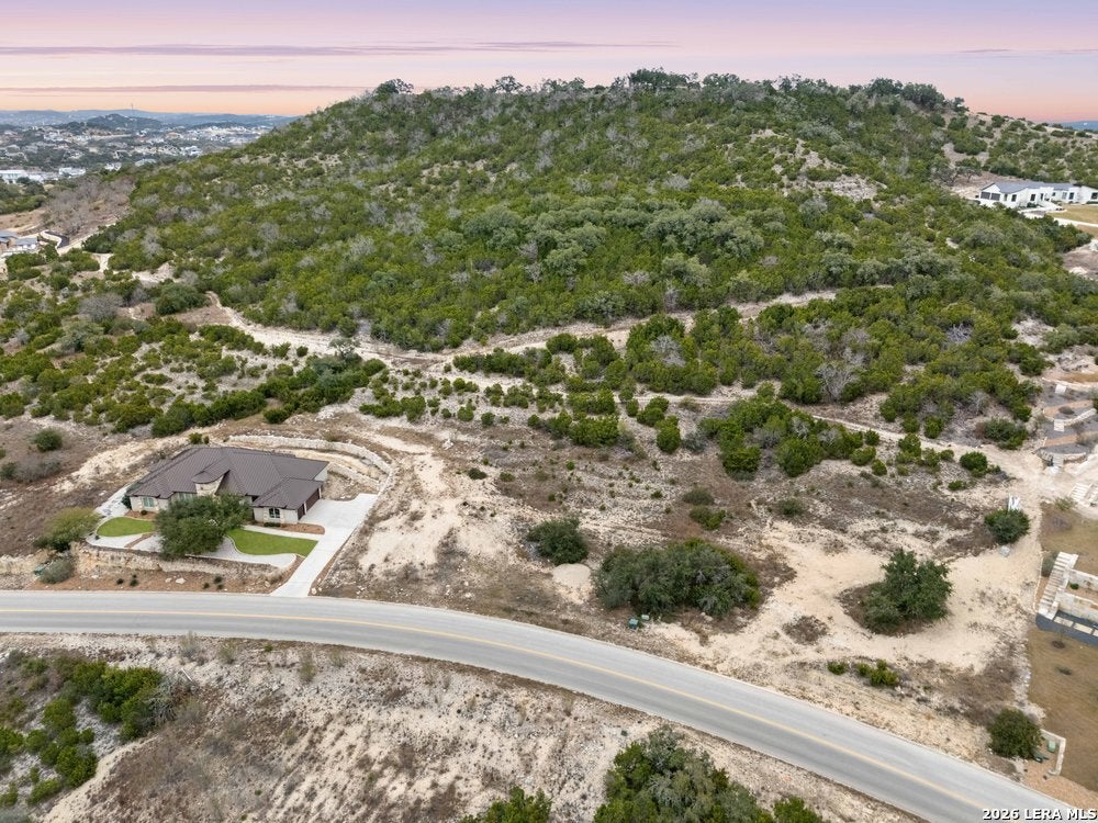 10842 Nina Ridge