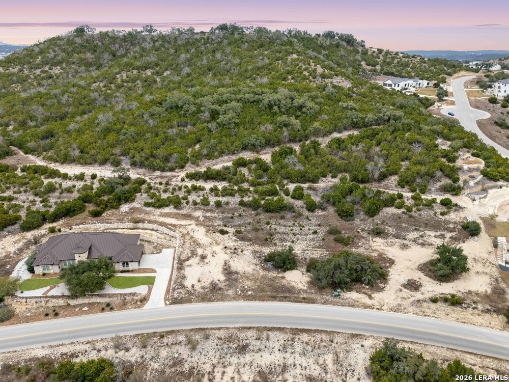 10842 Nina Ridge