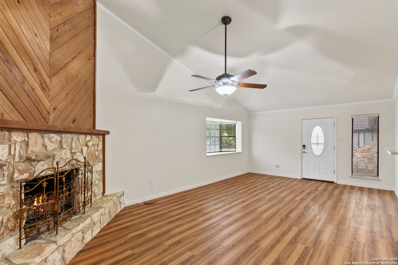 609 OAK PARK DR 609