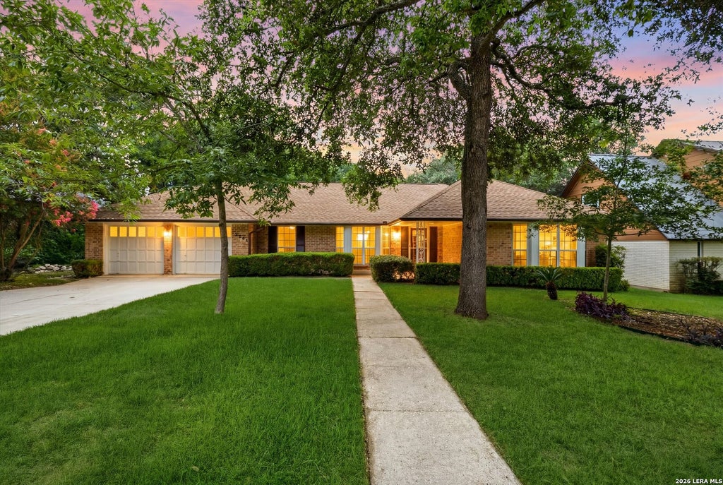 Photo of 12902 QUEENS FOREST ST, San Antonio, TX 78230 (MLS # 1994310)
