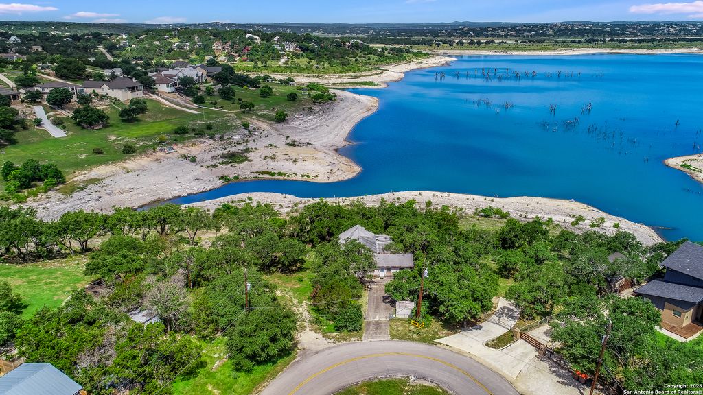 Photo of 853 Glenn, Canyon Lake, TX 78133 (MLS # 1894629)