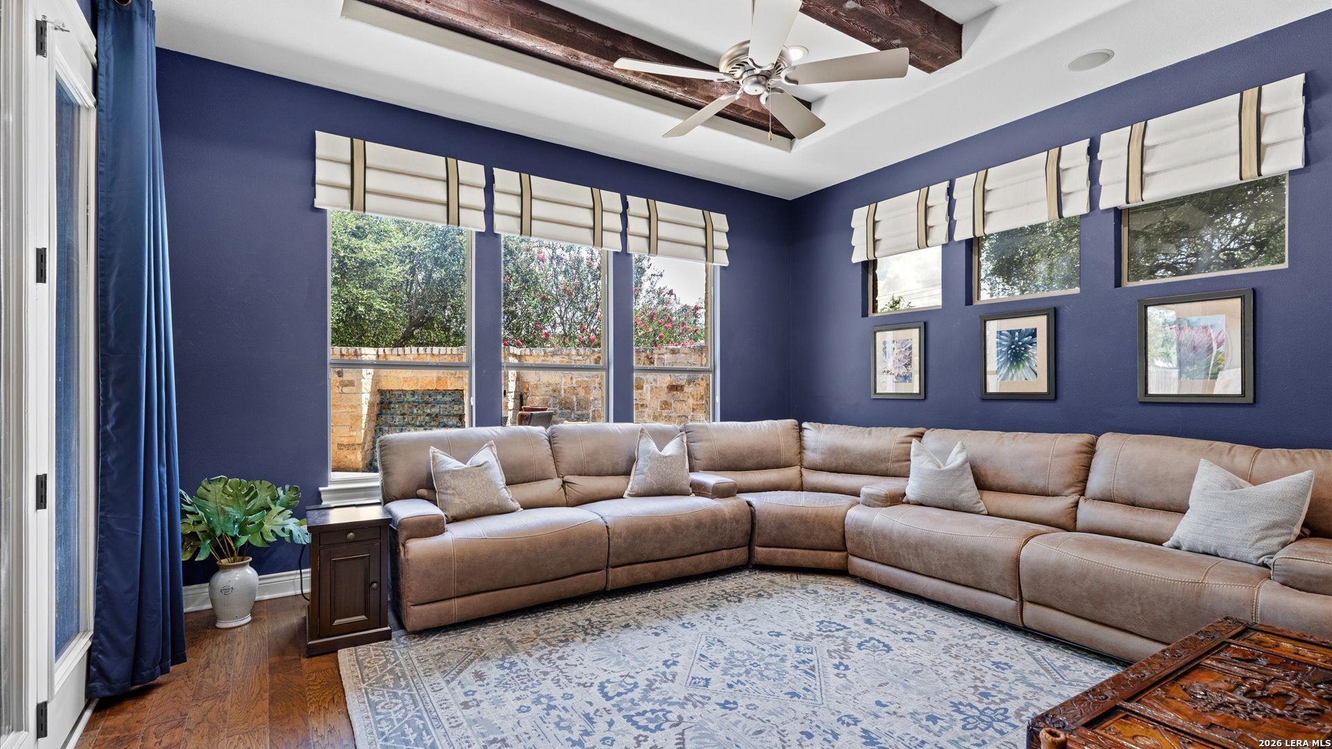 110 Western Oaks
