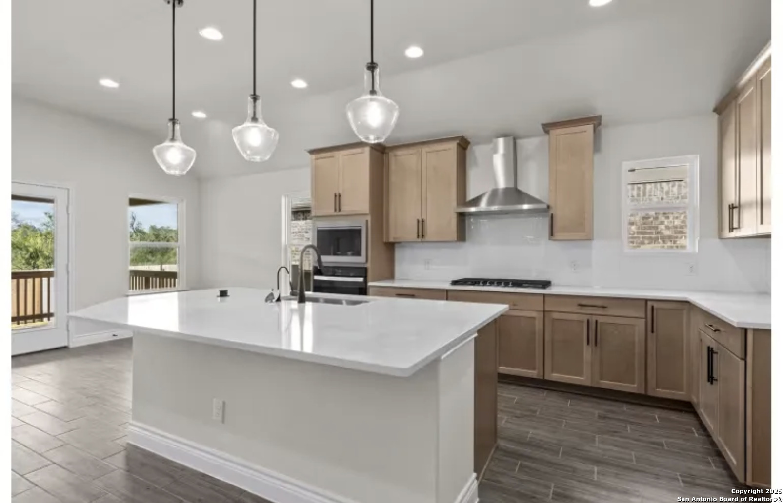 2159 Oak Run Parkway