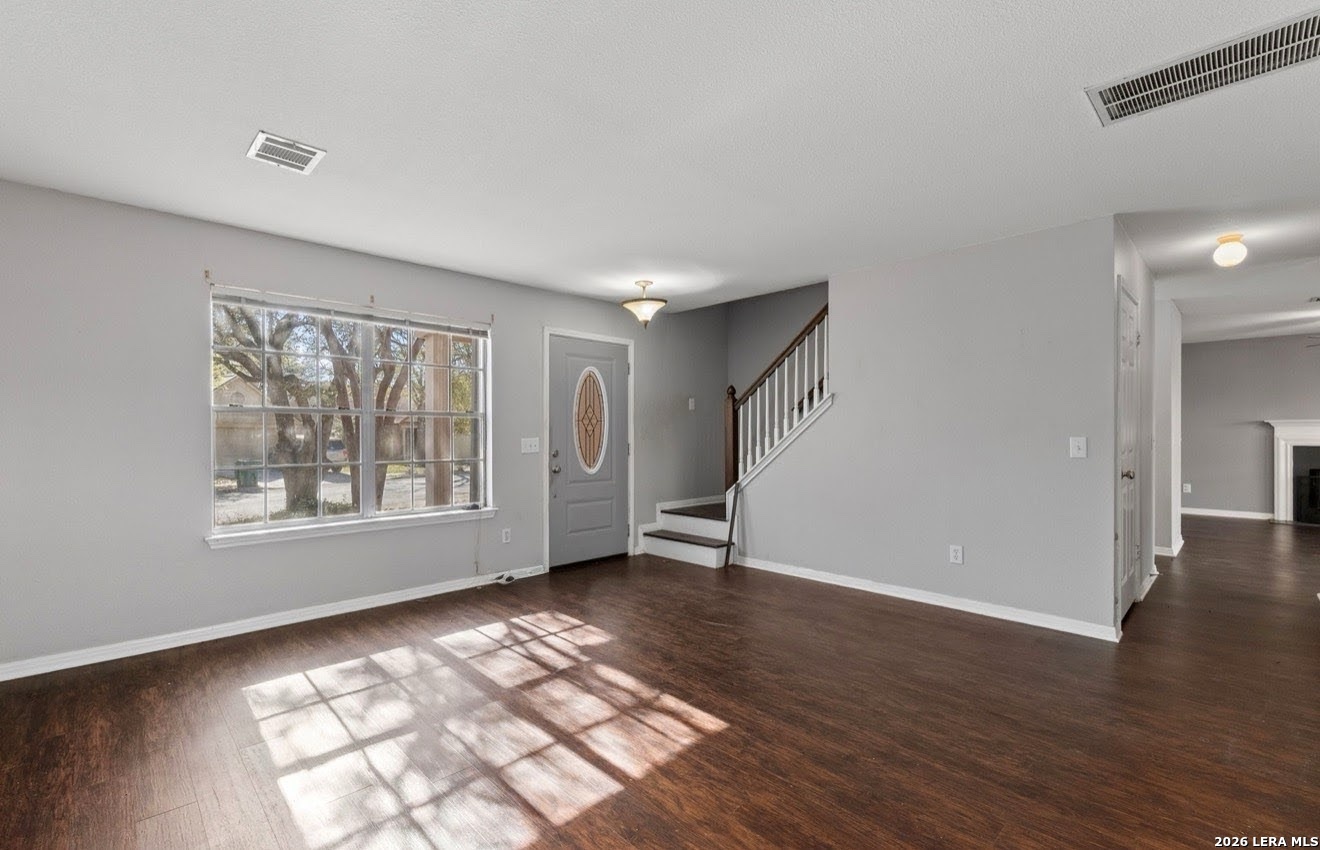 Search 10431 Mustang