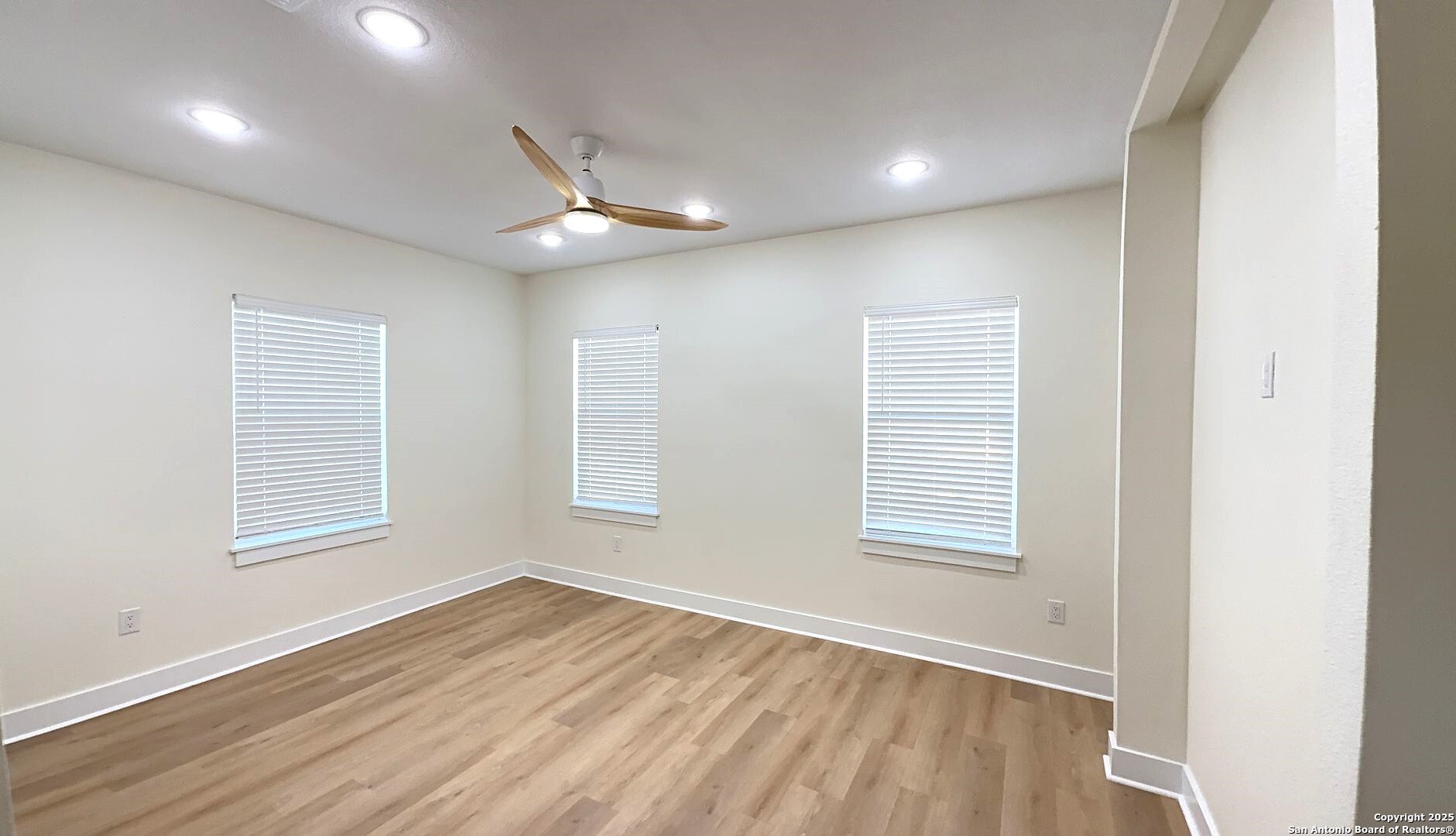 San Antonio, Texas 78203, United States, 4 Bedrooms Bedrooms, ,3 BathroomsBathrooms,Residential,Active,177356