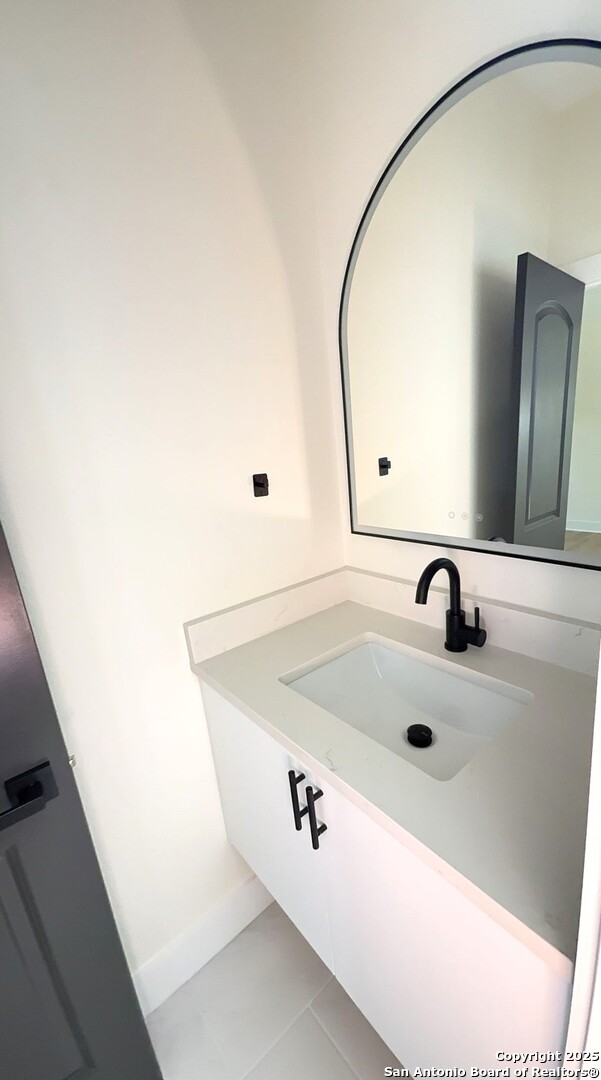 San Antonio, Texas 78203, United States, 4 Bedrooms Bedrooms, ,3 BathroomsBathrooms,Residential,Active,177356