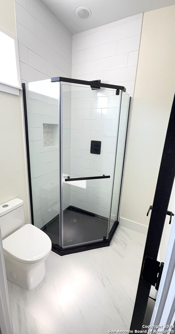 San Antonio, Texas 78203, United States, 4 Bedrooms Bedrooms, ,3 BathroomsBathrooms,Residential,Active,177356