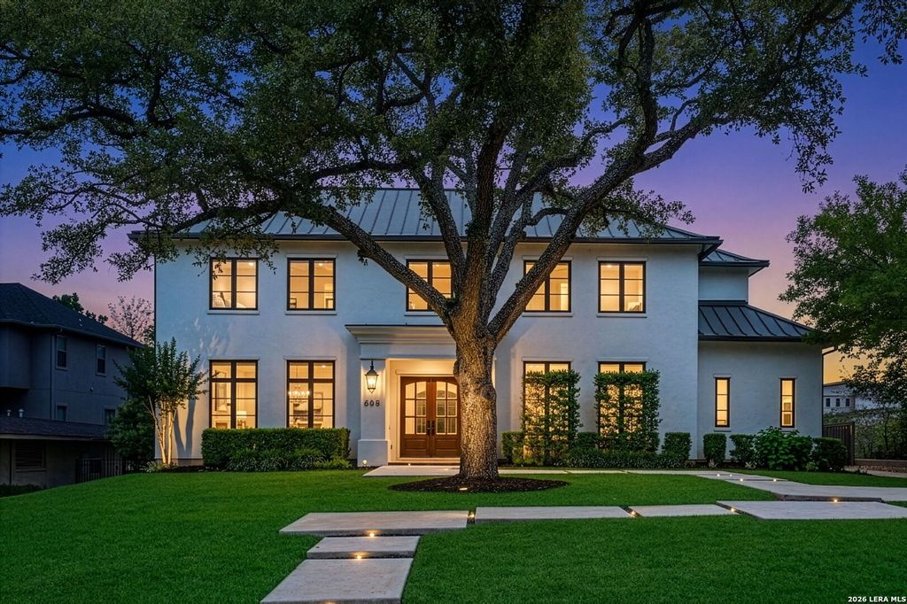 Photo of 608 Morningside, Terrell Hills, TX 78209 (MLS # 1964214)