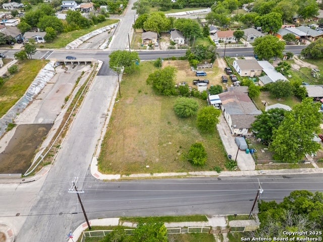 Photo of 601 san eduardo, San Antonio, TX 78228 (MLS # 1866732)
