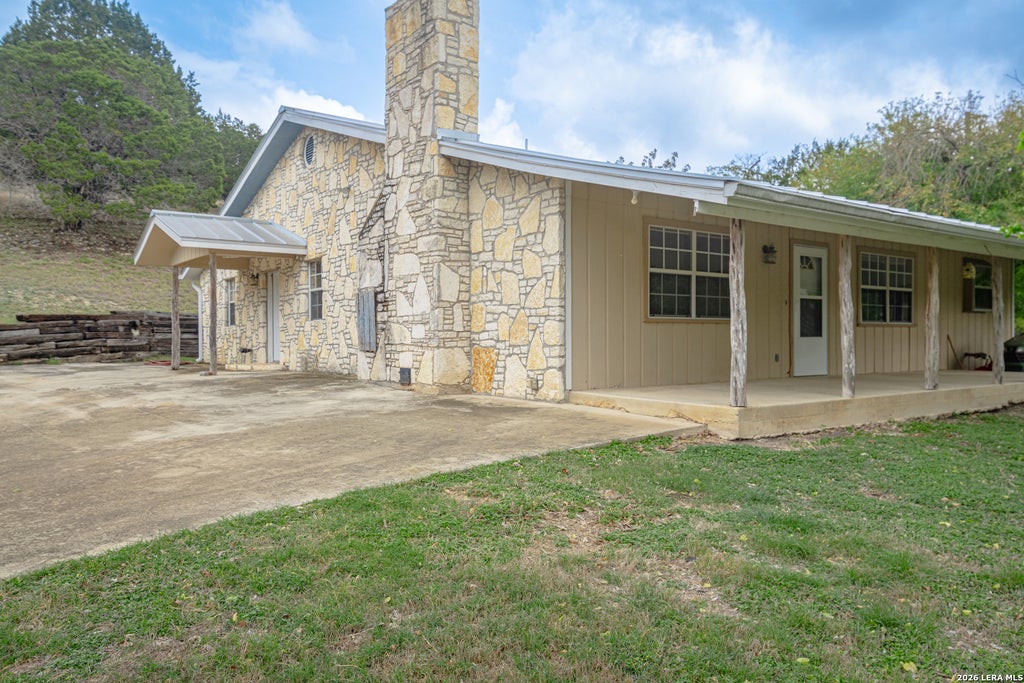 Photo of 535 Camino Real Rd, Kerrville, TX 78028 (MLS # 1956738)