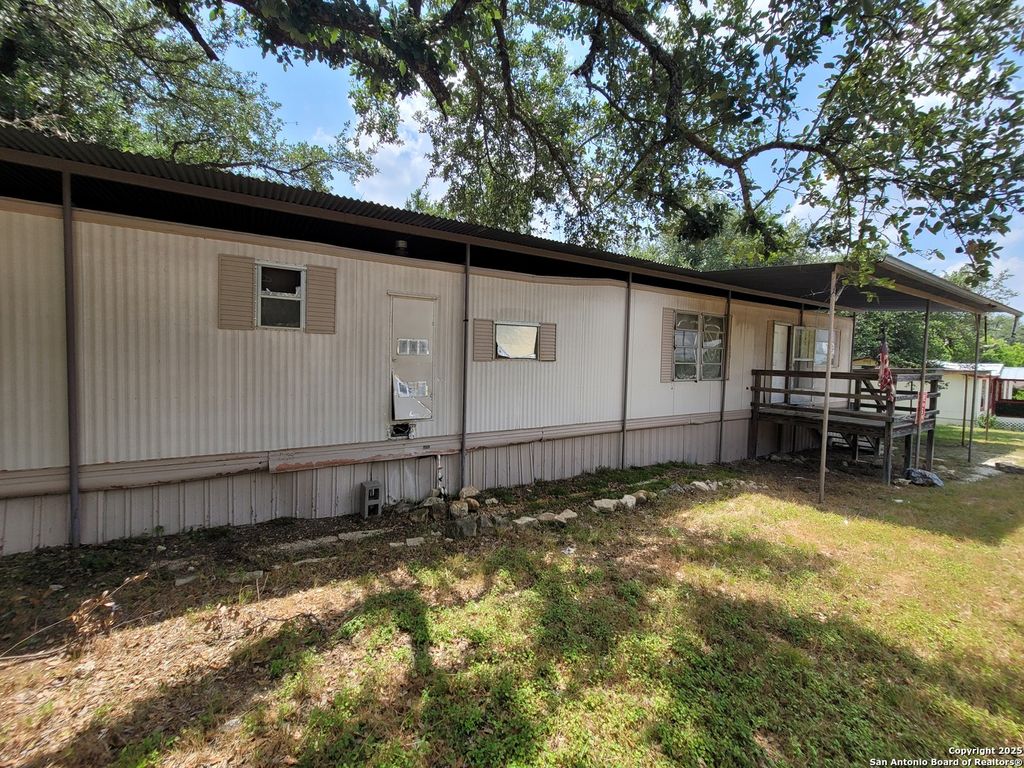 Photo of 509 ROYAL OAK, Canyon Lake, TX 78133 (MLS # 1868870)