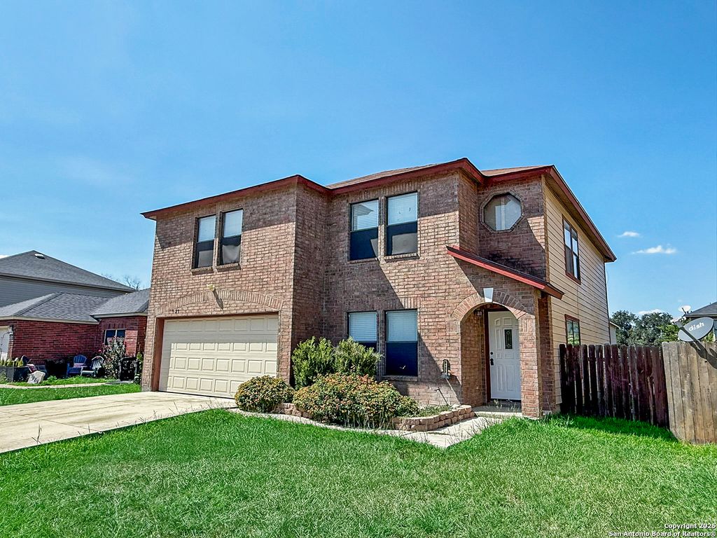 Photo of 9123 Centro Grande, San Antonio, TX 78245 (MLS # 1927116)
