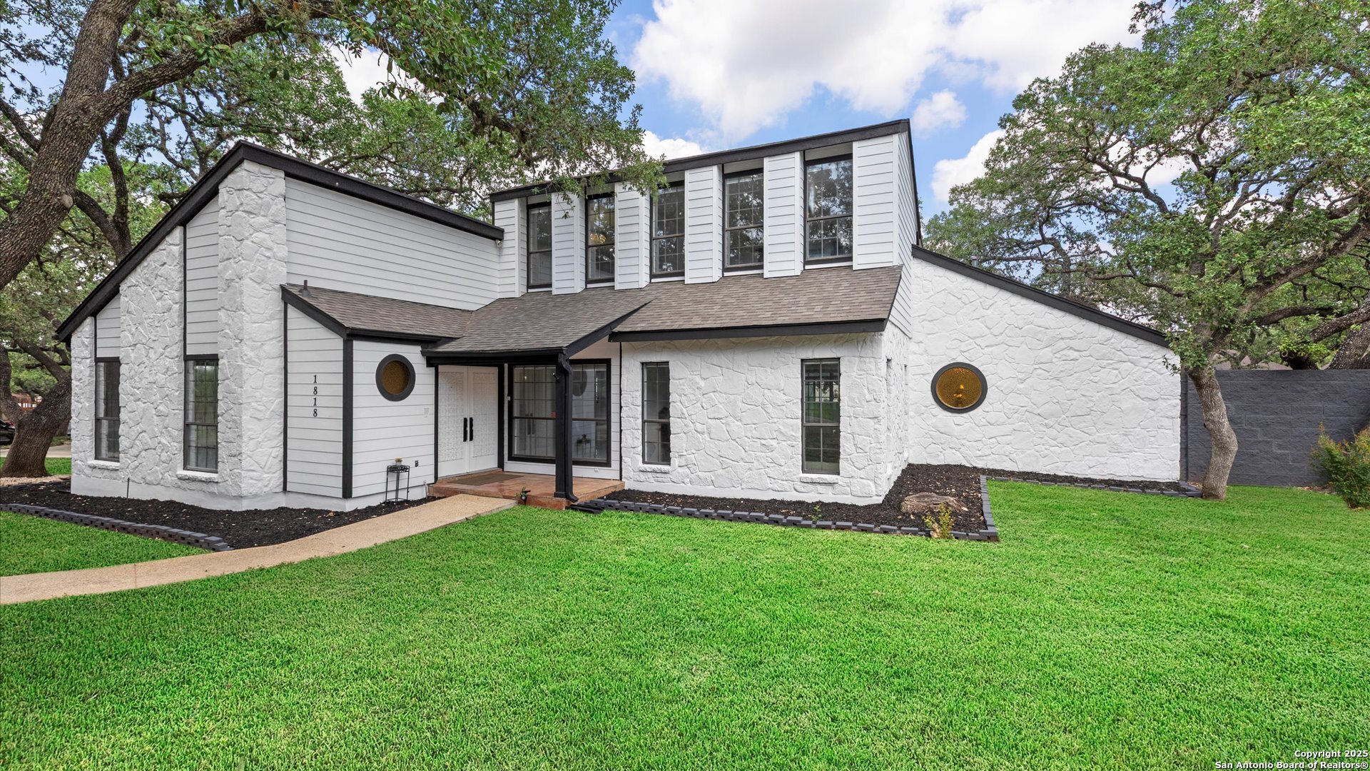1818 Moreshead