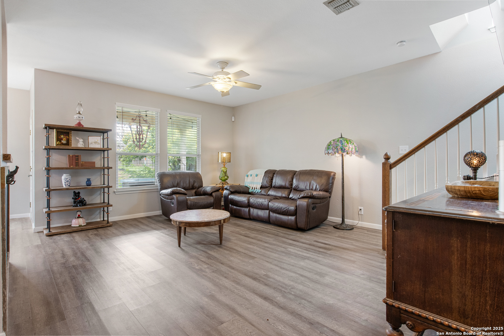 2719 Encino River