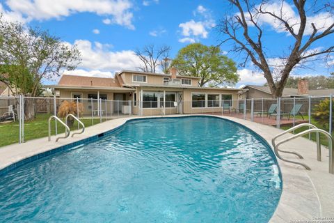 116 S gardenview Castle Hills TX 78213