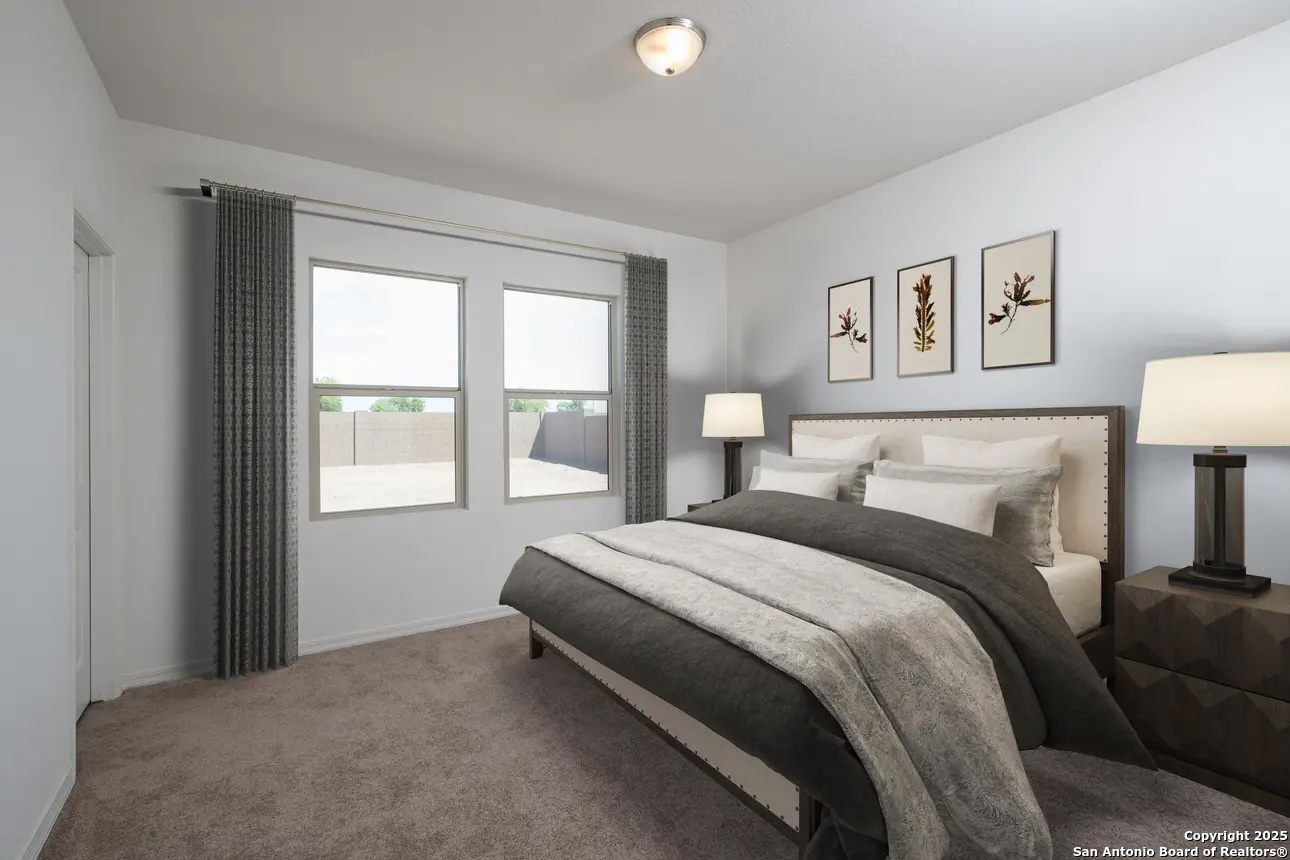 12833 Winding Pear