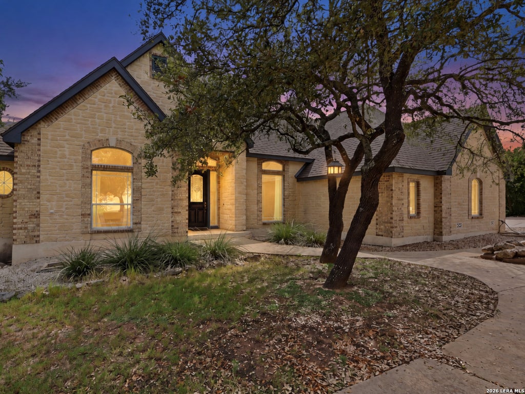Photo of 722 SILENT HOLW, San Antonio, TX 78260 (MLS # 2024090)