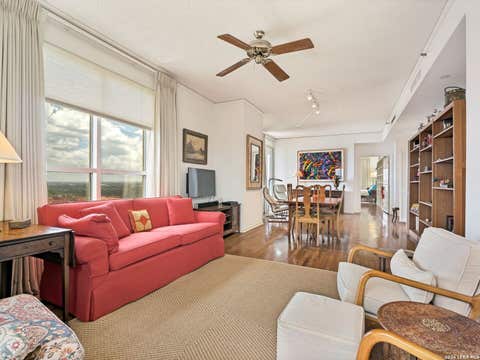 Property photo of 1 Towers Park Lane 2112, San Antonio, TX 78209