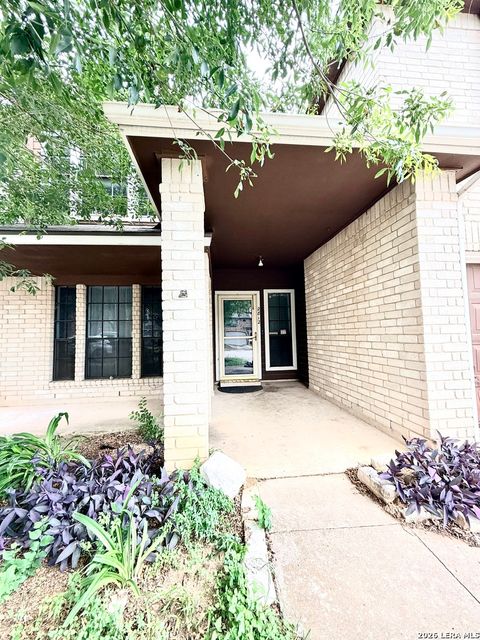 Photo of 2812 Hidden Grove Ln, Schertz, TX 78154 (MLS # 1968155)
