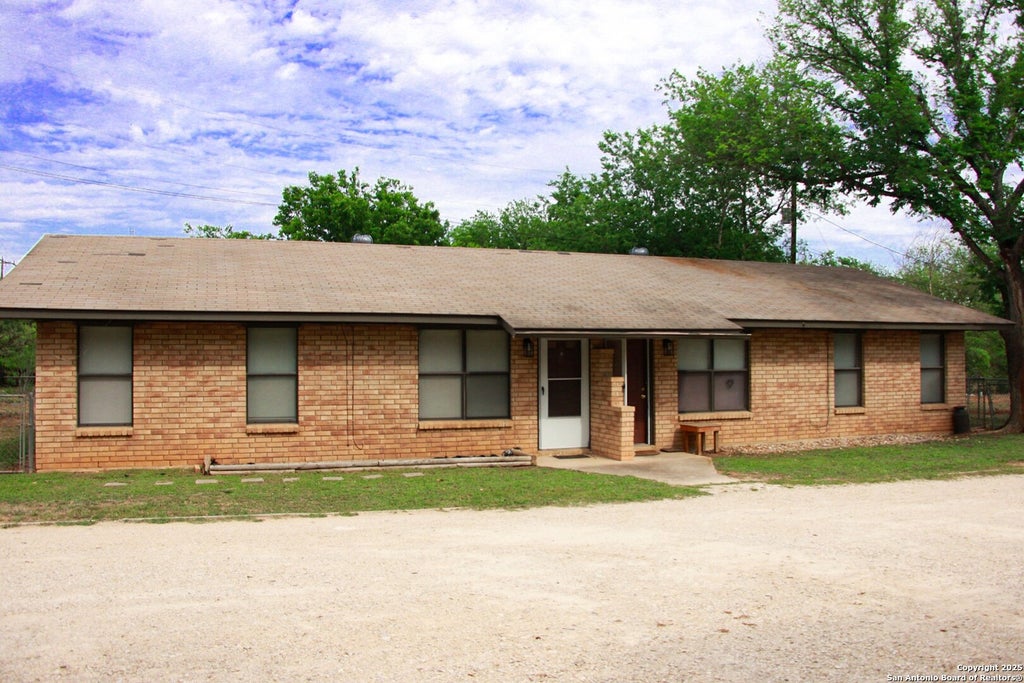 Photo of 17 Fm 473, Comfort, TX 78013 (MLS # 1930502)