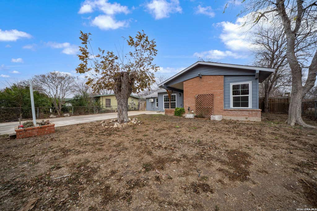 Photo of 131 Westmont, San Antonio, TX 78227 (MLS # 1973504)