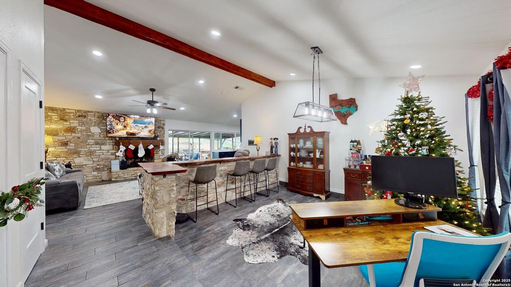 Photo of 8258 Phoenix, Universal City, TX 78148 (MLS # 1930165)