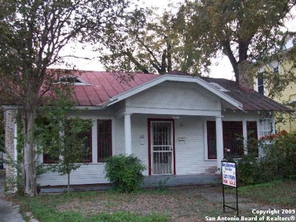 Photo of 120 DELAWARE ST, San Antonio, TX 78210 (MLS # 1950040)