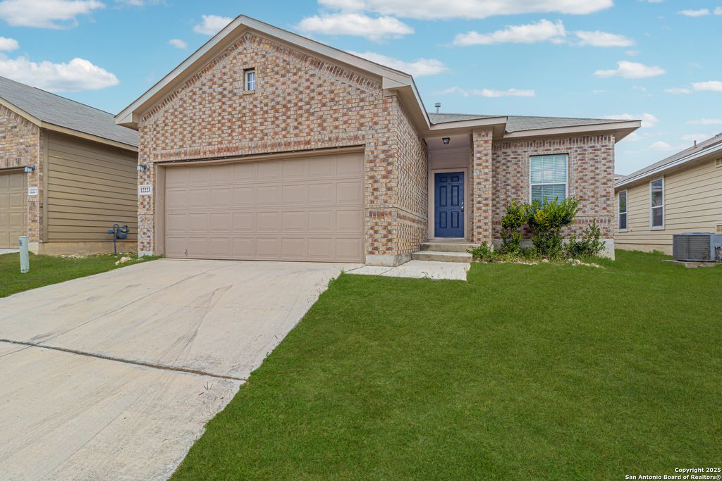 Photo of 12223 Hamlin Creek, San Antonio, TX 78254 (MLS # 1926748)
