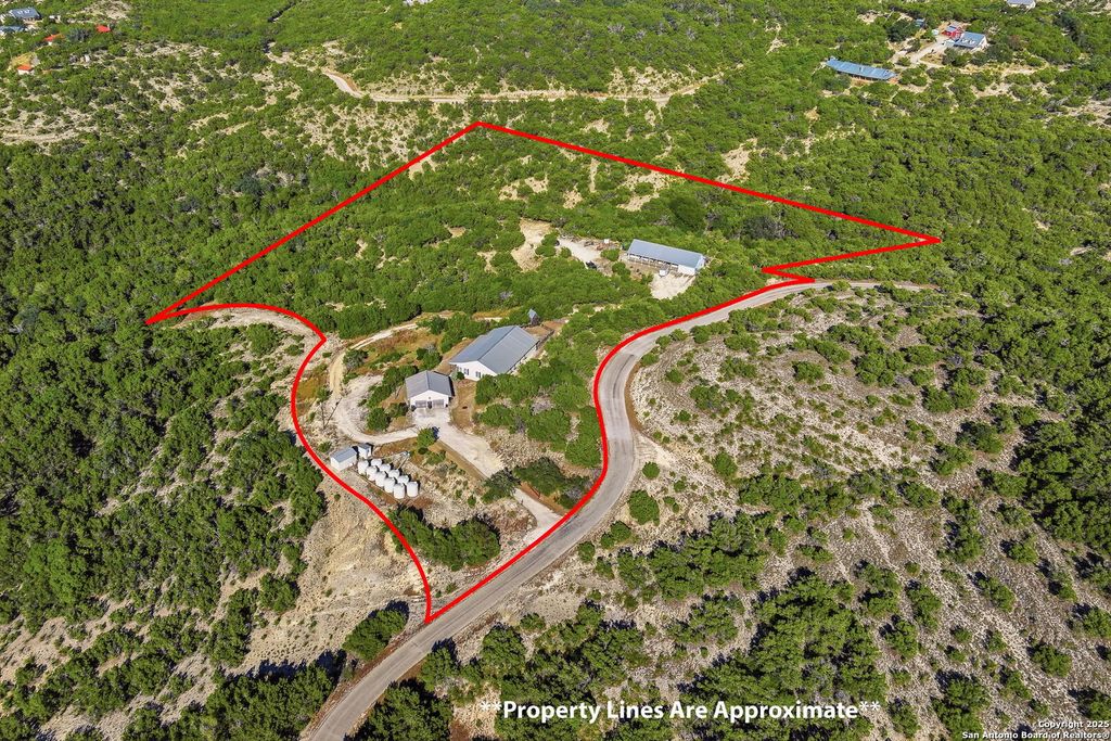 Photo of 42 TOWER RD, Boerne, TX 78006 (MLS # 1959250)