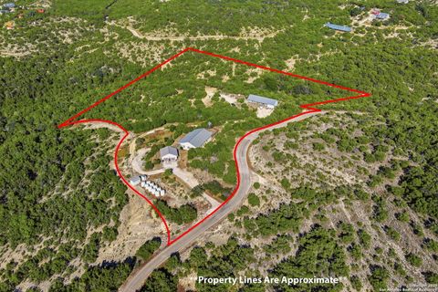 Photo of 42 TOWER RD, Boerne, TX 78006 (MLS # 1959250)