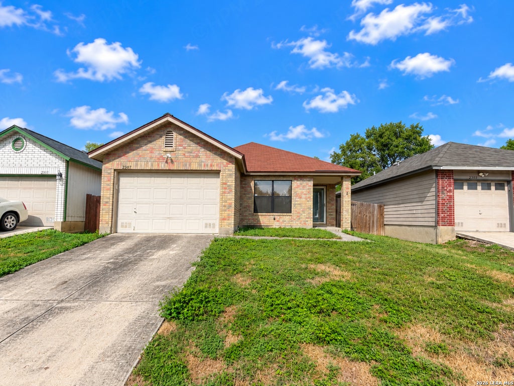 Photo of 2307 Dalhart Pass, San Antonio, TX 78245 (MLS # 2016590)