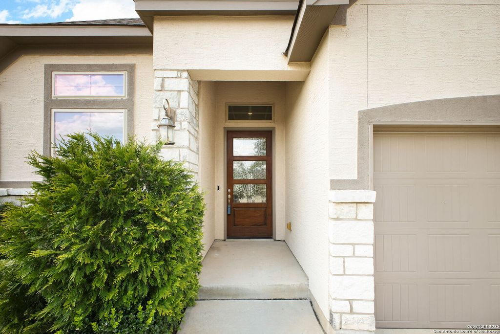 Photo of 139 Bedingfeld, Shavano Park, TX 78231 (MLS # 1896963)