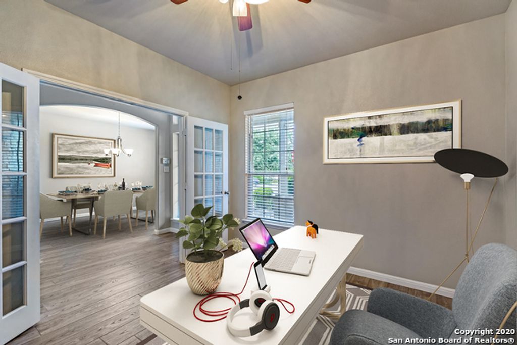 Photo of 133 Deerwood Oaks, Boerne, TX 78006 (MLS # 1928352)