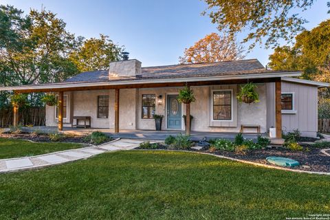502 HICKMAN ST Boerne TX 78006