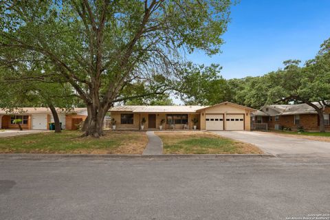 A home in Universal City