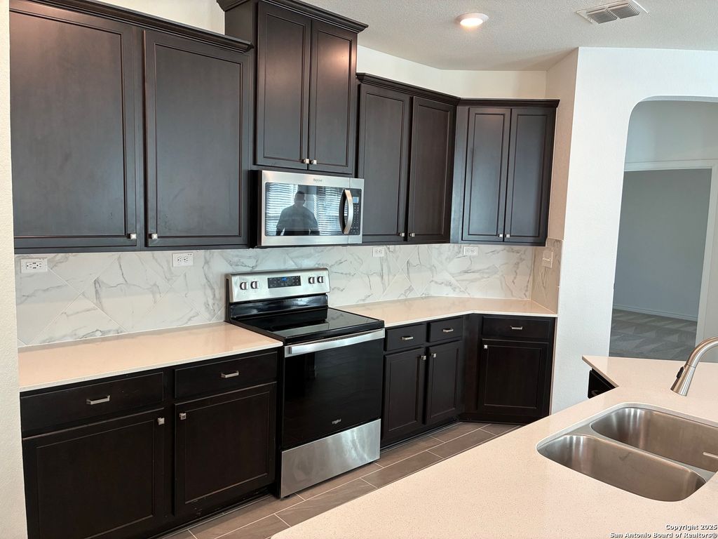 Photo of 7807 Vejer, Boerne, TX 78015 (MLS # 1922182)