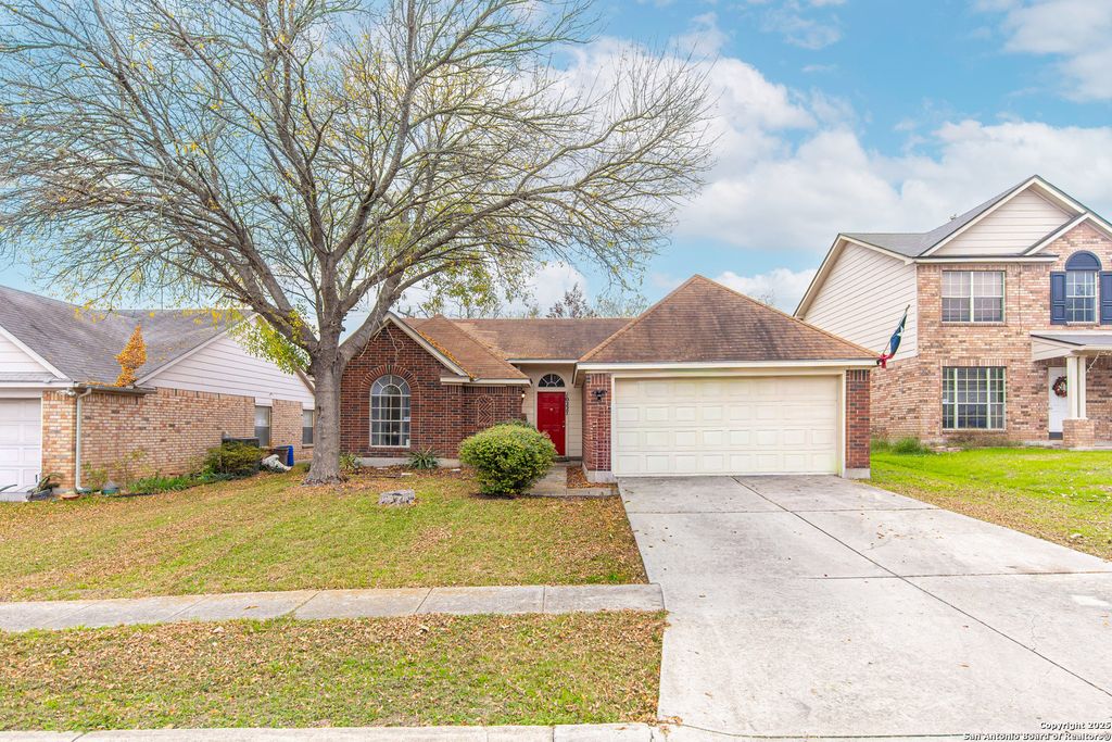 Photo of 10227 coyote hl, Converse, TX 78109 (MLS # 1930388)