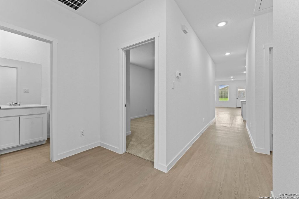 Photo of 1205 Twisted Creek, New Braunfels, TX 78130 (MLS # 1923457)